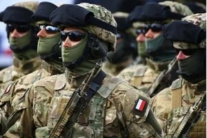 Польща максимально вкладає кошти в армію 