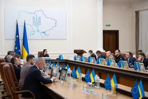 Виїзд за кордон для чоловіків до 22 років: уряд ухвалив рішення