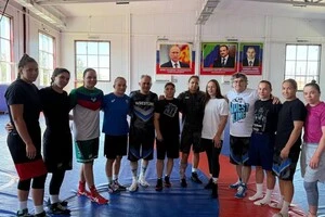 Росіянки оригінально готуються до чемпіонату світу з боротьби