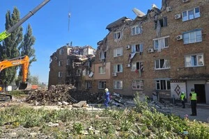 Наслідки російського обстрілу у Києві після обстрілу РФ у ніч на 28 серпня