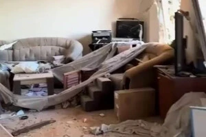 Зруйноване помешкання киянки через ворожу атаку в ніч на 28 серпня