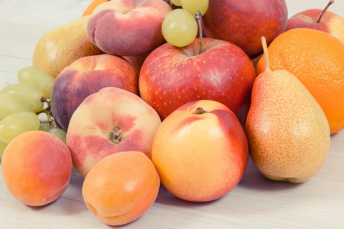 Навіщо на овочі й фрукти наносять віск? Держспоживслужба пояснила, чому треба бути обережним