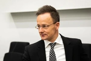 Міністр Угорщини відповів на критику України: Це не наша війна