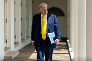 Американський президент цинічно порівняв криваву війну в Україні з бійкою двох дітей на майданчику