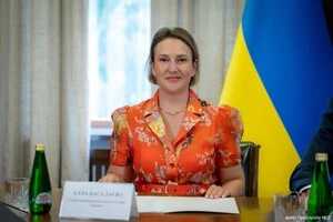 Басалаева говорит, что под прикрытием военного положения и «особых обстоятельств» заказчики заключают договоры на миллионные суммы без какой-либо конкуренции, публичного обсуждения или сравнения цен