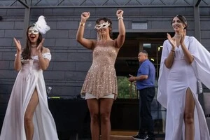 У Черкасах блогерки влаштували вечірку в День пам’яті загиблих захисників