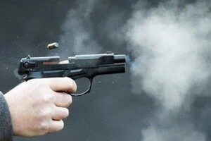 На Київщині чоловік розстріляв батька з сином 