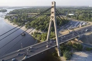 Рух на мосту через Десенку від 1 вересня здійснюється двома смугами