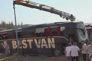 У Туреччині перекинувся автобус: десятки постраждалих