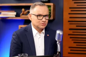 Польський політик стверджує, що президент України нібито намагався тиснути на Варшаву