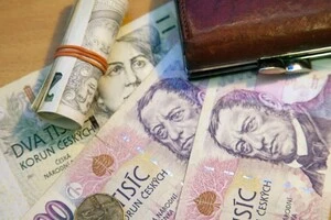 Стрімке зростання зарплат може спричинити інфляцію у Чехії