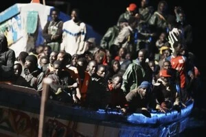 Масова різанина на судні з мігрантами: вбито 72 особи