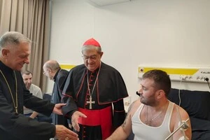 Свою програму перебування у місті кардинал розпочав із зустрічі з пораненими українськими військовими у реабілітаційному центрі 