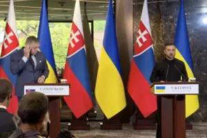 Президент: Україна готова постачати газ та нафту до Словаччини