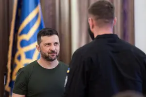 Зеленський відзначив розвідників державними нагородами (відео)