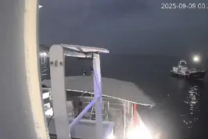 За словами активістів, судно під португальським прапором було атаковане біля порту Сіді-Бу-Саїд в Тунісі