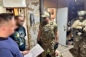 Наразі зловмисники перебувають під вартою без права внесення застави