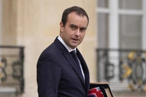 Призначення Лекорню відбувається в складних політичних умовах