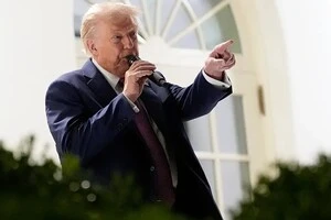 Верховний суд США розгляне законність введення Трампом масштабних тарифів