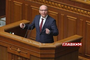 Правоохоронці дістали з водойми зброю, з якої ймовірно було вбито ексспікера Парубія