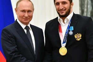 Прихильник війни Садулаєв через проблеми з візою пропустить чемпіонат світу з боротьби