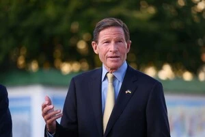 Блюменталь: Треба показати пану Путіну та його кремлівським поплічникам, як виглядає справжня демократія