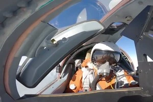 Тривалість польоту МіГ-31 становила близько чотирьох годин