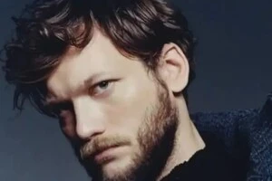 За словами Темляка, він вирішив добровільно відмовитися від кінопремії через «ситуацію» довкола нього