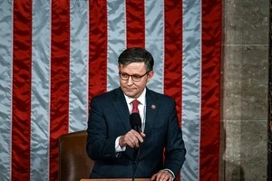 Джонсон каже, що Конгрес не може діяти самостійно, без згоди президента Трампа 