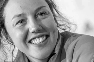 Рятувальники евакуюють тіло біатлоністки Дальмайєр з гір Пакистану