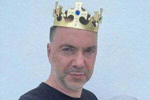 Развод длился семь месяцев. Арестович – официально холостяк