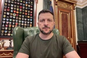 Глава держави наголосив, що Росія не збирається скорочувати свою військову машину