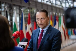 За його словами, Польща не може самостійно ухвалити таке важливе стратегічне рішення