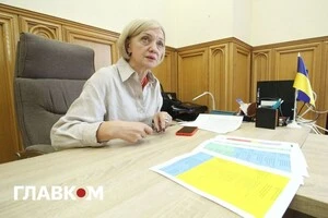 Омбудсменка підкреслила: педагог завжди є прикладом для своїх учнів, і ця відповідальність не зникає, коли лунає дзвінок