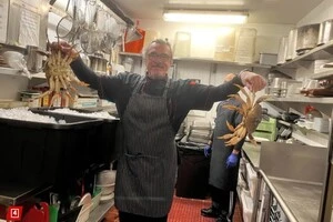 Лучін — колишній шеф-кухар італійського ресторану Rose Pistola у Сан-Франциско