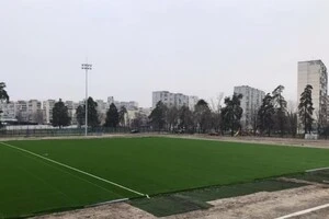 Господарським судом міста Києва відкрито провадження у справі щодо якості виконання ремонтних робіт на стадіоні у Дарницькому районі