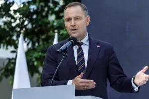 Президент Польщі очікує від уряду невідкладних пояснень щодо інциденту у Вириках