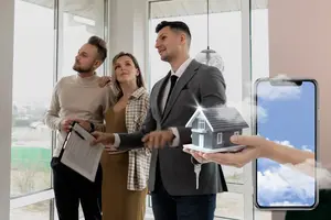 Володимир Горковенко стверджує, що рієлтори створюють перешкоди для приватних осіб, які намагаються продати своє майно самотужки