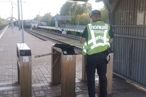 Травмування підлітка на станції «Київ-Волинський». Поліція встановлює обставини події