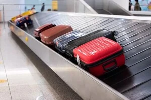 Звичайні валізи – небезпека? Авіакомпанія Ryanair дала пораду мандрівникам