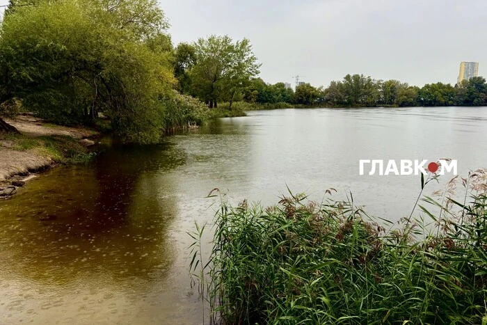 В Україні очікуються дощі та сильні пориви вітру: погода на 18 вересня 2025