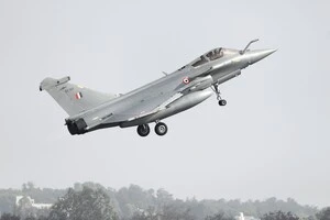 Франція відправила до Польщі винищувачі