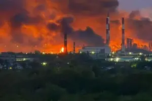 Куйбишевський НПЗ після атаки дронів