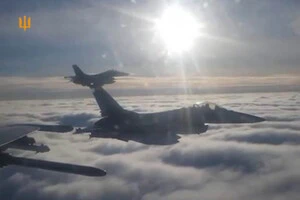 Повітряні сили показали кадри відбиття нічної масованої атаки РФ