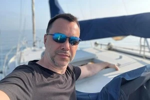 Арестович заявив, що збирає гроші для 158 бригади. Військові відреагували 