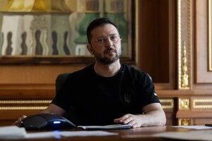 Зеленський: розпочинаємо контрольований експорт української зброї