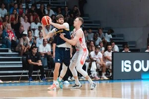 У складі збірної України в пре-кваліфікації чемпіонату світу Ковальов у серпні відіграв чотири матчі