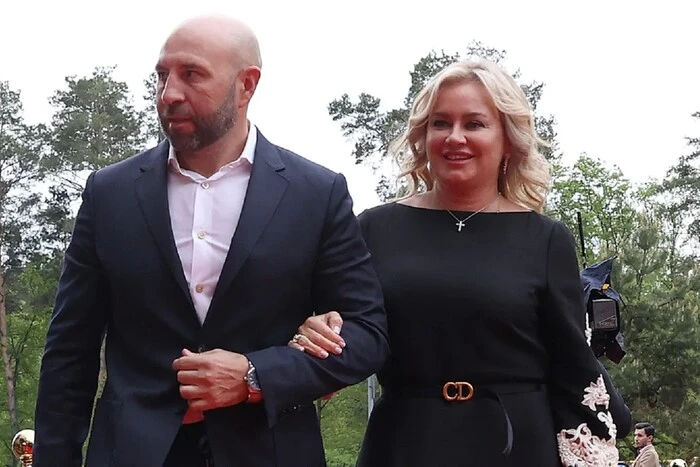 Дружина чемпіона світу з хокею заявила, що російським депутатам «не варто розмножуватися»