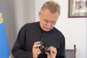 Садовий про знайдену прослушку: «Якщо ці розмови стануть публічними, це недобре»