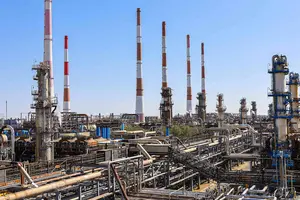 Вогонь охопив установку з виробництва конденсату потужністю 3 млн метричних тонн на рік